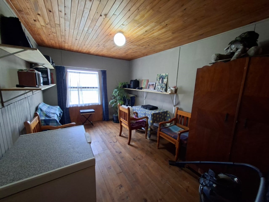 6 Bedroom Property for Sale in Hartenbos Central Western Cape